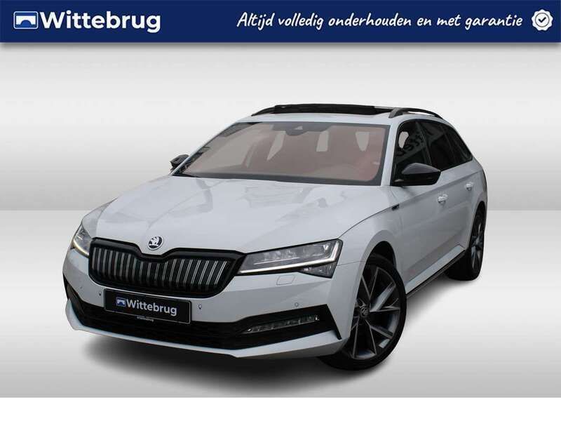 Wit Gebruikt 2021 Skoda Superb SportLine Stationwagen | € 27.950 (Eerlijke prijs) - Afbeelding 1/2