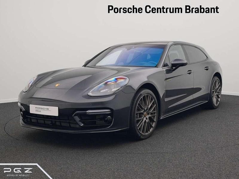 Vulkaangrijs metallic Gebruikt 2024 Porsche Panamera 4 Platinum Edition Sedan | € 114.750 (Eerlijke prijs) - Afbeelding 1/4