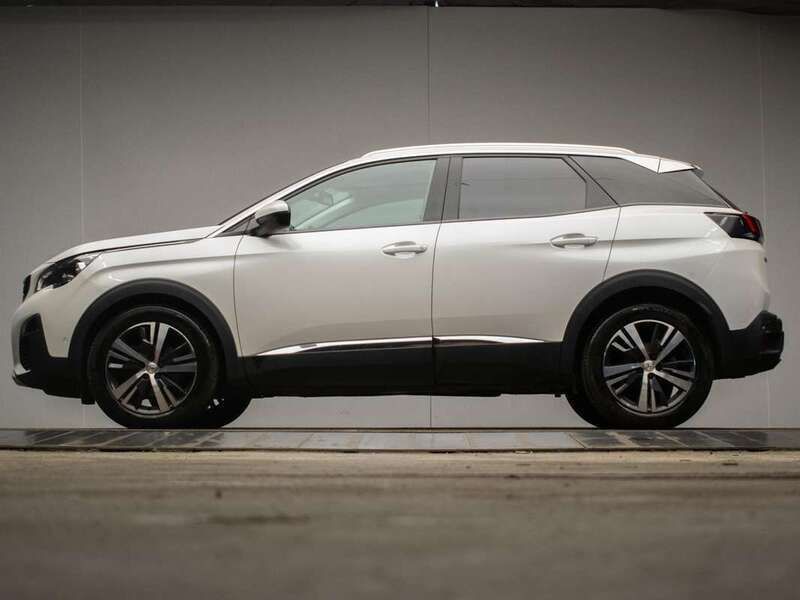 Wit Gebruikt 2017 Peugeot 3008 Allure SUV | € 15.945 (Eerlijke prijs) - Afbeelding 1/4