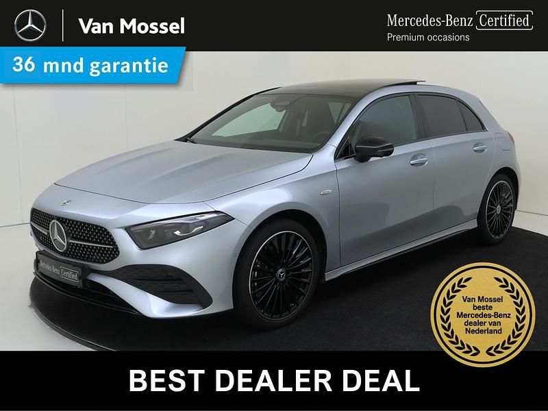 Occasion Mercedes A250 AMG line 218 PK (160 kW) 2025 Grijs Hatchback