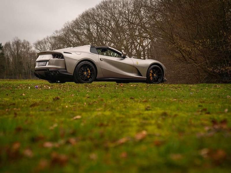Occasion Ferrari 812 799 PK (587 kW) 2021 Grijs (metallic) Cabriolet