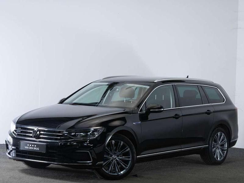 Occasion VW Passat Business 218 PK (160 kW) 2022 Zwart Sedan