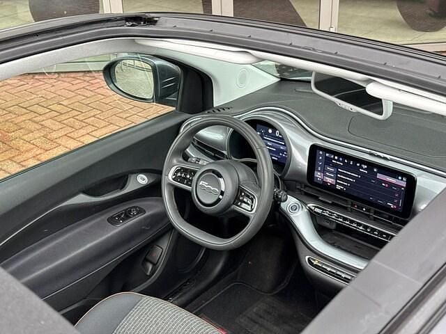 Occasion Fiat 500e Icon 86 kW (118 PK) 2021 Grijs (metallic) Cabriolet