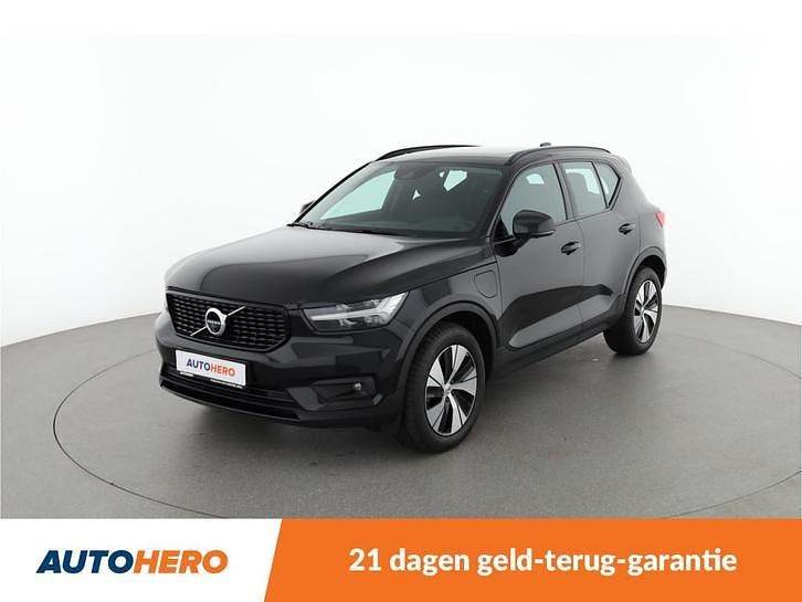 Gebruikt 2020 Volvo XC40 R-Design SUV | € 23.949 (Eerlijke prijs) - Afbeelding 1/4