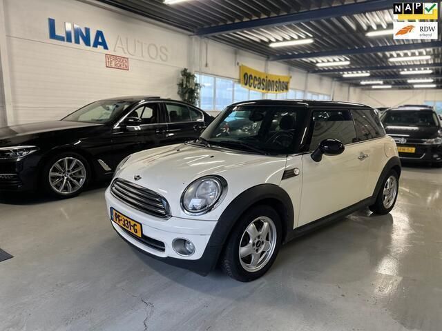 Wit Gebruikt 2008 Mini Cooper Hatchback | € 2.649 (Eerlijke prijs) - Afbeelding 1/4