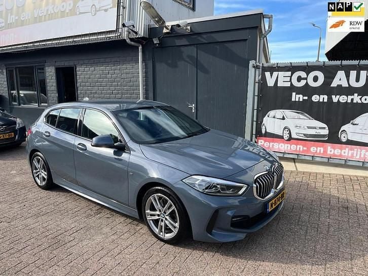 Gebruikt 2020 BMW 118 Executive Hatchback | € 14.950 (Super prijs) - Afbeelding 1/1