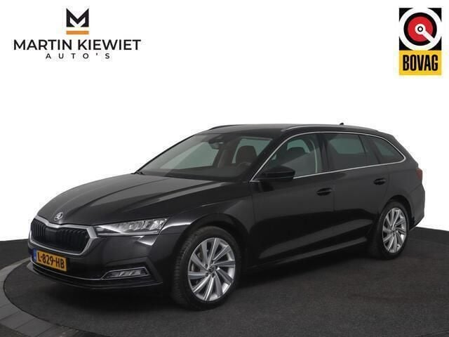 Zwart Gebruikt 2021 Skoda Octavia Business Line Stationwagen | € 15.950 (Eerlijke prijs) - Afbeelding 1/4