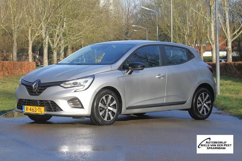 Zilver (metallic) Occasion 2022 Renault Clio V Equilibre Hatchback | € 12.950 (Super prijs) - Afbeelding 1/4