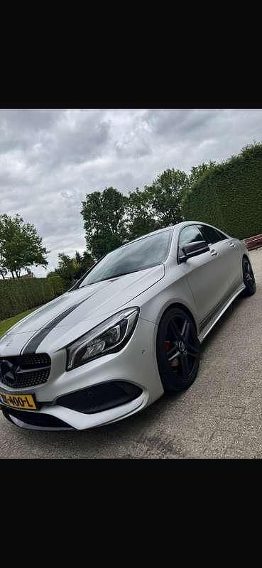 Occasion Mercedes CLA180 122 PK (89 kW) 2019 Grijs Sedan