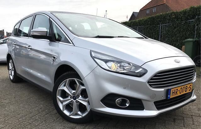 Grijs, metallic lak Occasion 2016 Ford S-MAX Titanium MPV | € 5.950 (Iets duurder) - Afbeelding 1/4
