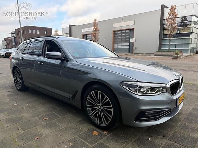Occasion BMW 540 Executive 341 PK (250 kW) 2018 Grijs Stationwagen