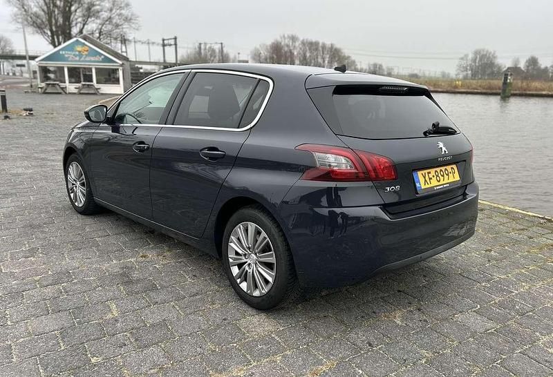 Occasion Peugeot 308 S 131 PK (96 kW) 2019 Grijs Hatchback