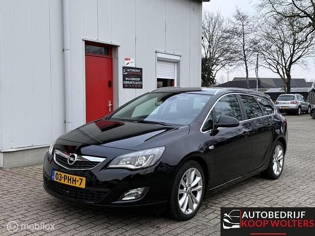 Occasion Opel Astra 140 PK (102 kW) 2011 Zwart Stationwagen