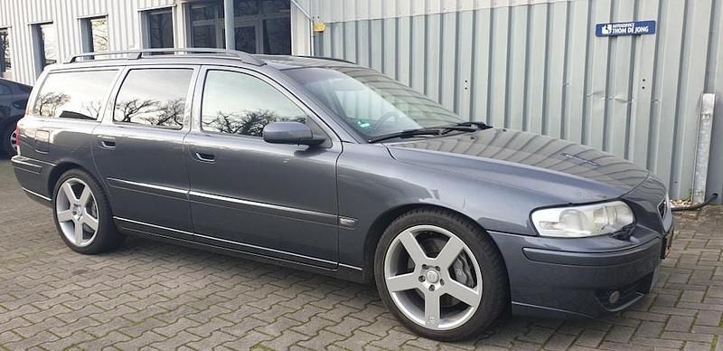 Occasion Volvo V70 300 PK (220 kW) 2004 Grijs Stationwagen