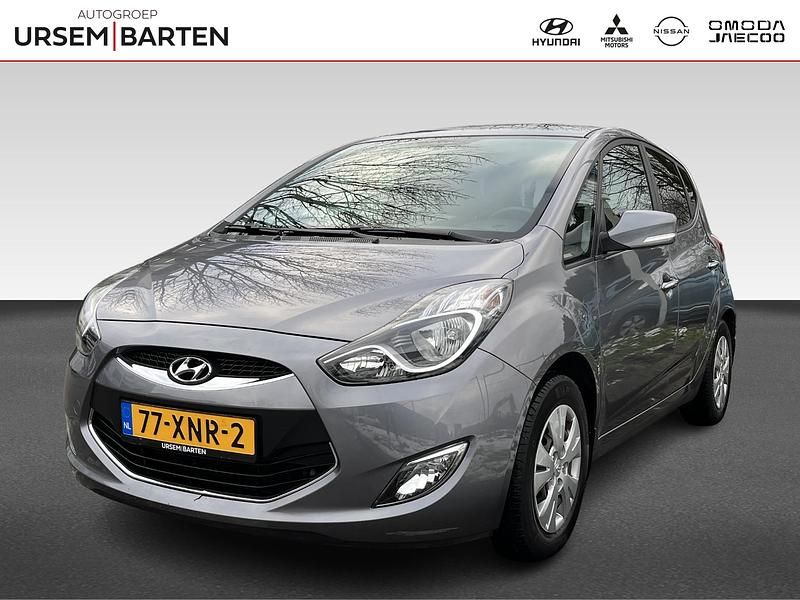 Grijs Occasion 2012 Hyundai ix20 Hatchback | € 8.930 (Eerlijke prijs) - Afbeelding 1/4