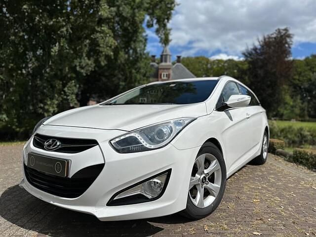 Wit Gebruikt 2014 Hyundai i40 Stationwagen | € 8.888 (Eerlijke prijs) - Afbeelding 1/4