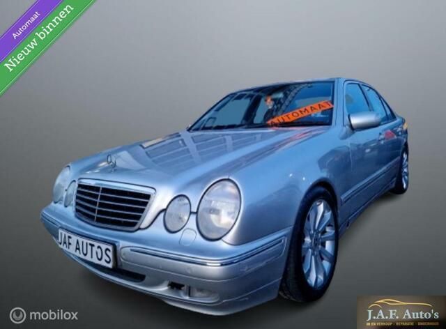 Grijs Gebruikt 2000 Mercedes E320 Avantgarde Sedan | € 2.200 - Afbeelding 1/4