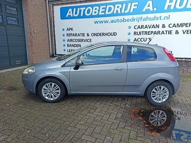 Occasion Fiat Grande Punto Dynamic 65 PK (47 kW) 2007 Grijs Hatchback