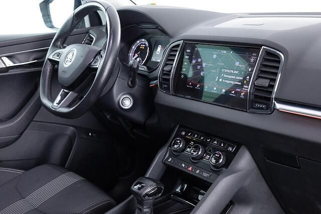 Occasion Skoda Karoq Business Line 150 PK (110 kW) 2018 Blauw (metallic) SUV