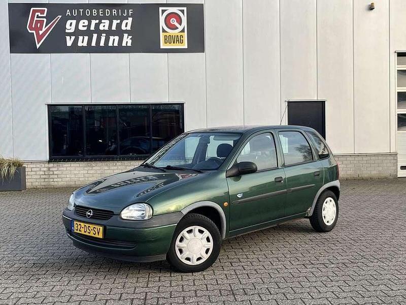 Occasion Opel Corsa 65 PK (47 kW) 1999 Groen Hatchback