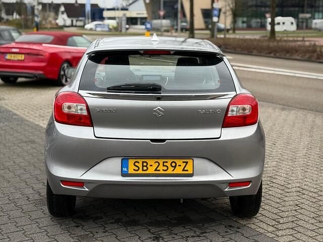 Occasion Suzuki Baleno Exclusive 90 PK (66 kW) 2018 Grijs (metallic) Hatchback