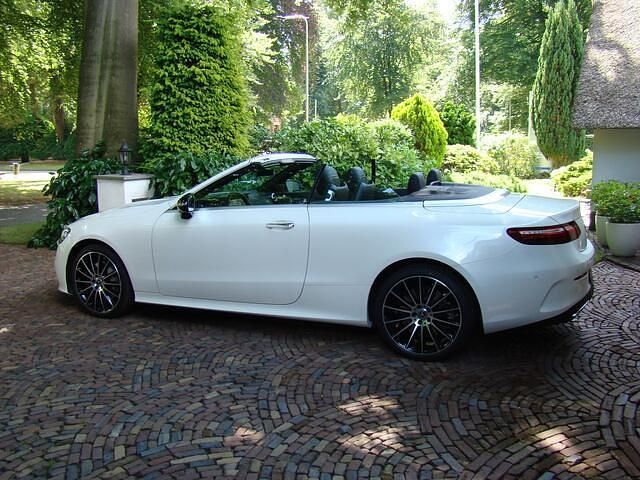 Wit Gebruikt 2020 Mercedes E450 AMG line Cabriolet | € 67.500 - Afbeelding 1/4
