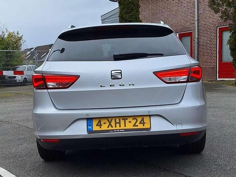 Zilver Gebruikt 2014 Seat Leon ST Stationwagen | € 6.000 (Super prijs) - Afbeelding 1/4