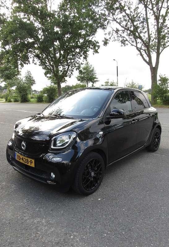 Gebruikt 2018 Smart ForFour Electric Drive Sedan | € 9.500 (Eerlijke prijs) - Afbeelding 1/4