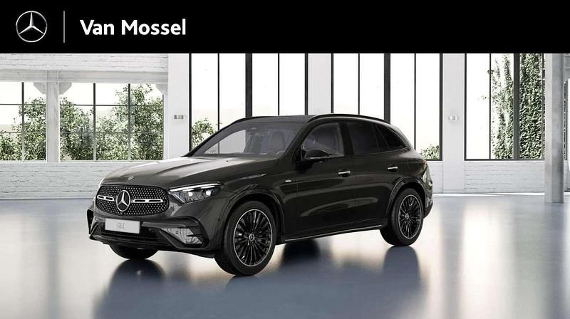 Grijs Nieuw 2025 Mercedes GLC300e Sport Edition SUV | € 85.868 - Afbeelding 1/3