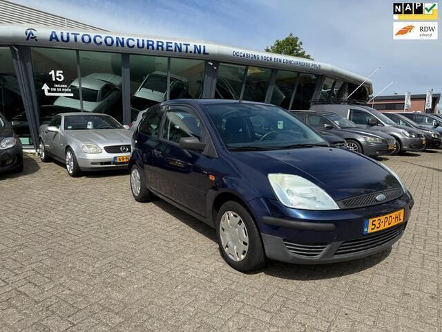 Blauw Gebruikt 2004 Ford Fiesta Style Hatchback | € 1.299 (Eerlijke prijs) - Afbeelding 1/4