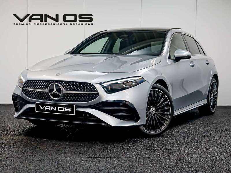 Zilver, metallic lak Gebruikt 2024 Mercedes A250 AMG line Hatchback | € 44.995 (Duur) - Afbeelding 1/4
