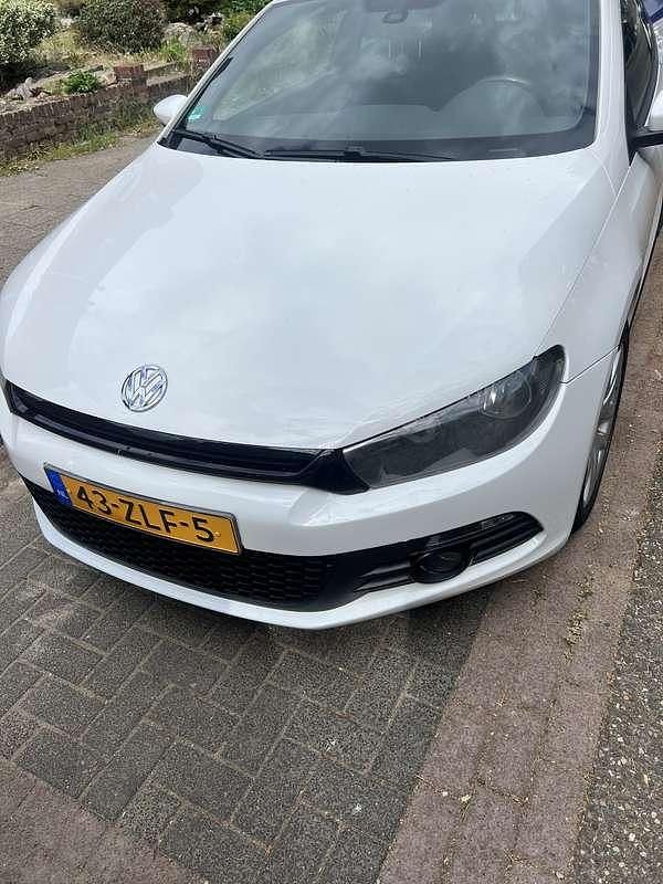 Wit Gebruikt 2013 VW Scirocco Highline Coupé | € 8.000 (Eerlijke prijs) - Afbeelding 1/4