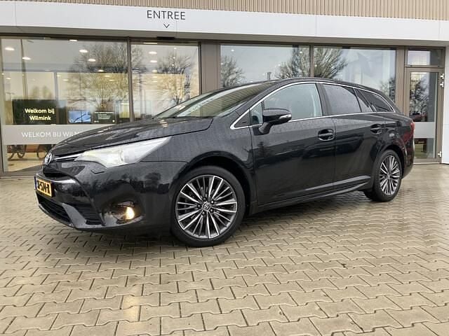 Occasion Toyota Avensis Executive 147 PK (108 kW) 2017 Zwart Stationwagen