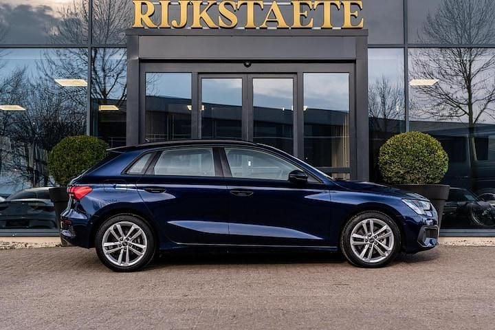 Occasion Audi A3 Sportback e-tron Advanced 204 PK (150 kW) 2024 Blauw Hatchback
