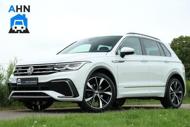 Wit Gebruikt 2021 VW Tiguan R-line SUV | € 35.995 (Eerlijke prijs) - Afbeelding 1/4