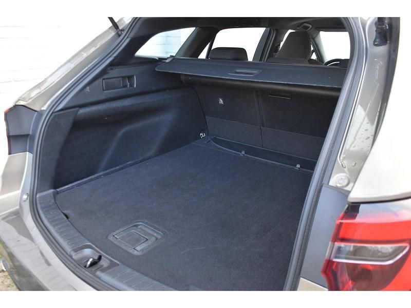 Occasion Toyota Corolla Hybrid Active 98 PK (72 kW) 2023 Bruin Stationwagen