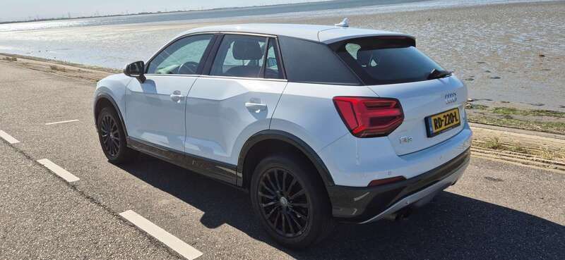 Wit Gebruikt 2017 Audi Q2 Design SUV | € 21.500 (Iets duurder) - Afbeelding 1/4