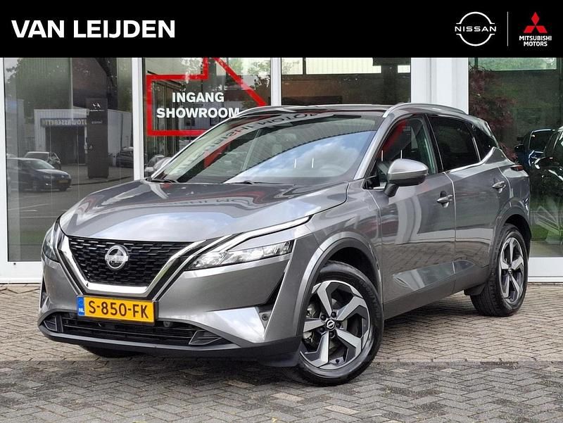 Grijs, metallic lak Occasion 2023 Nissan Qashqai N-Connecta SUV | € 27.950 (Eerlijke prijs) - Afbeelding 1/4