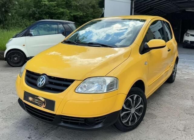 Occasion VW Fox 54 PK (39 kW) 2009 Geel Hatchback
