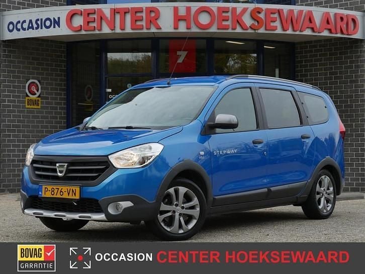 Blauw Gebruikt 2015 Dacia Lodgy Stepway MPV | € 9.899 (Eerlijke prijs) - Afbeelding 1/4