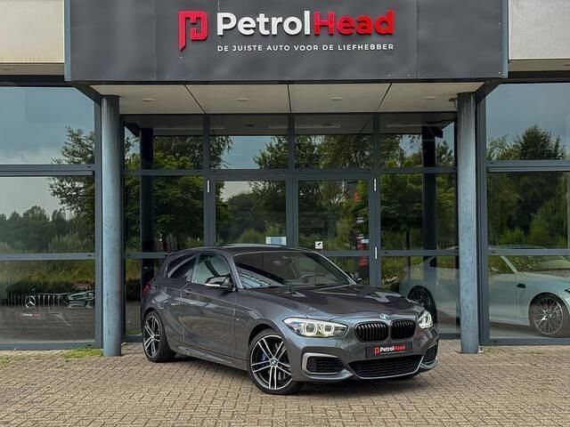 Grijs Gebruikt 2018 BMW M140 Executive Hatchback | € 36.950 (Super prijs) - Afbeelding 1/4