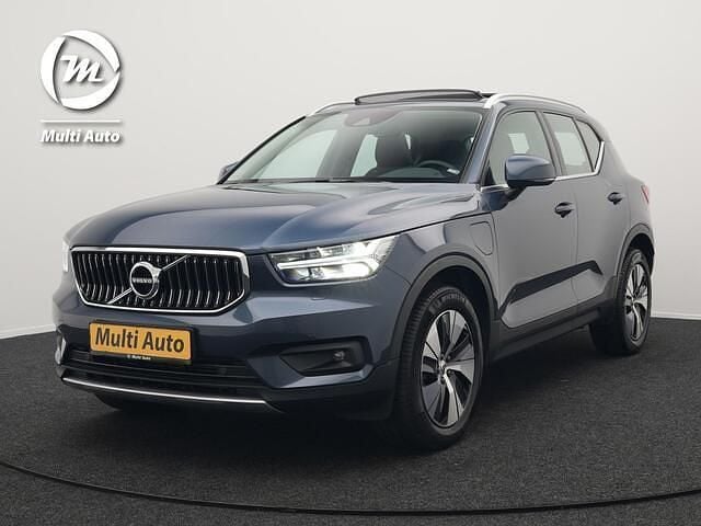 Blauw Gebruikt 2022 Volvo XC40 Inscription SUV | € 28.740 (Goede deal) - Afbeelding 1/4