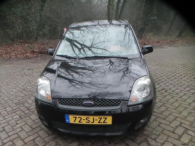 Occasion Ford Fiesta Futura 69 PK (50 kW) 2006 Zwart Hatchback