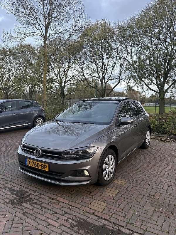 Grijs Occasion 2018 VW Polo Beats Hatchback | € 17.250 (Duur) - Afbeelding 1/4