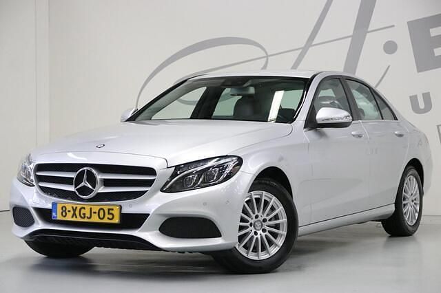 Grijs Gebruikt 2014 Mercedes C180 Ambition Sedan | € 16.950 (Goede deal) - Afbeelding 1/4