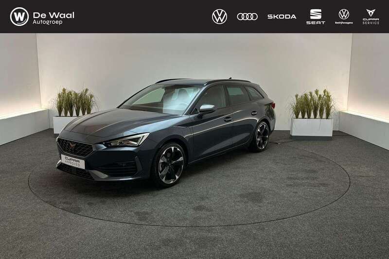 Grijs Gebruikt 2022 Cupra Leon VZ Stationwagen | € 29.900 (Eerlijke prijs) - Afbeelding 1/3