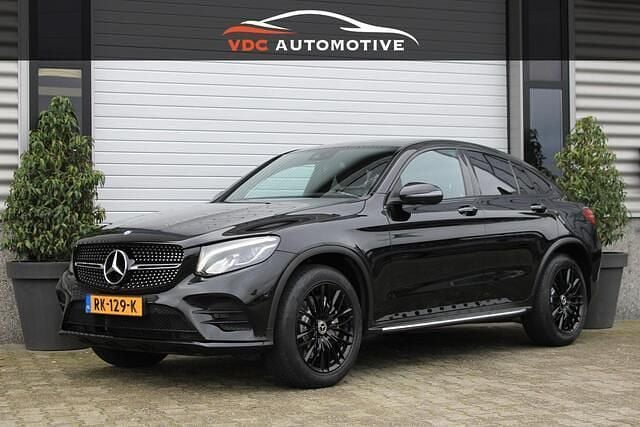 Zwart Gebruikt 2016 Mercedes GLC250 AMG Coupé | € 33.950 (Eerlijke prijs) - Afbeelding 1/4