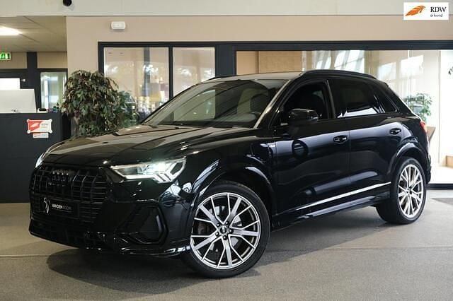 Zwart Gebruikt 2022 Audi Q3 S-Line SUV | € 36.950 (Goede deal) - Afbeelding 1/4