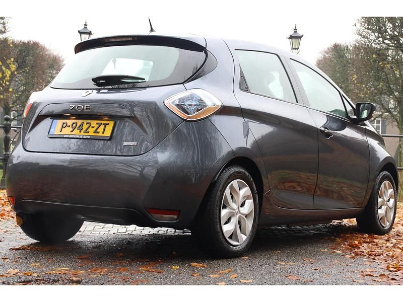 Occasion Renault Zoe Life 68 kW (93 PK) 2019 Grijs Hatchback