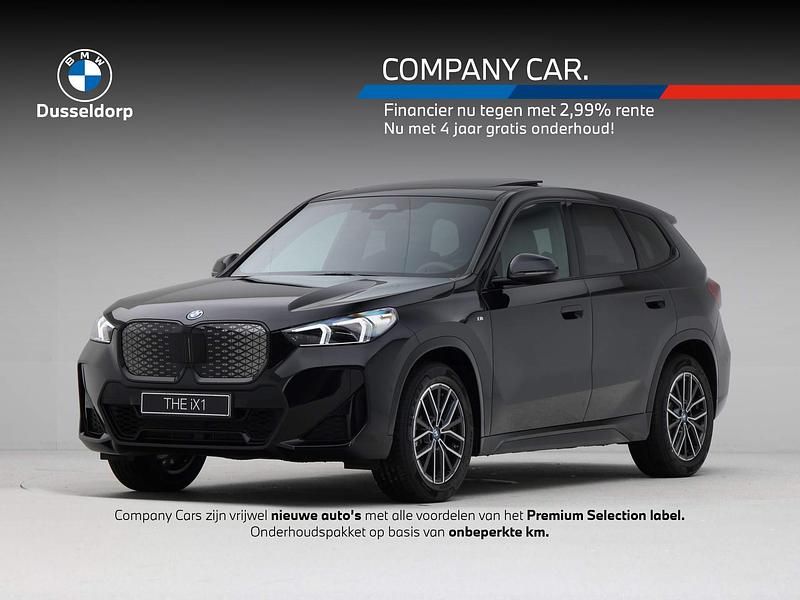 Zwart Gebruikt 2025 BMW iX1 M Sport SUV | € 52.750 - Afbeelding 1/4